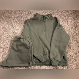 Women’s 2 Piece Set - Shorts & Half Zip Sweatshirt - Size Medium